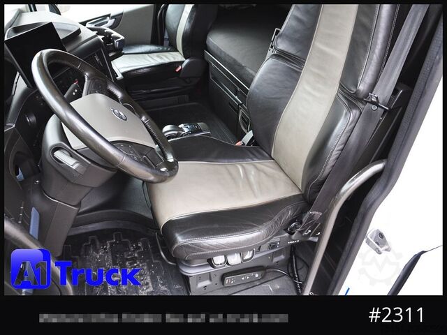 मानक ट्रैक्टर यूनिट VOLVO FH 460 XL  LNG Leder Navi Standlklima