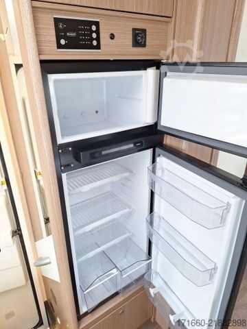 Integrirani kamper CARADO I 339