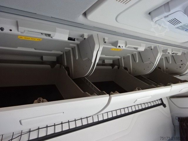 Standard SZM FORD F-Max Sattelzugmaschine