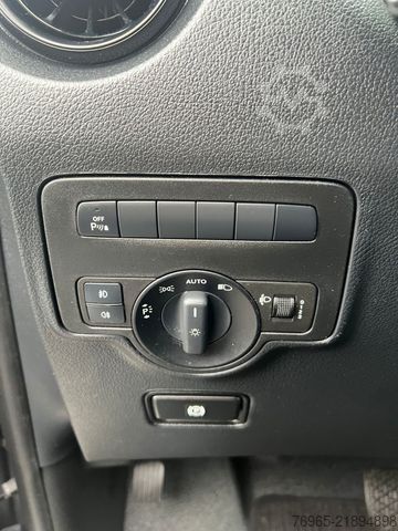 Kastenwagen MERCEDES-BENZ Vito 116 LANG KLIMA TEMPOMAT KAMERA 3-SITZER AHK