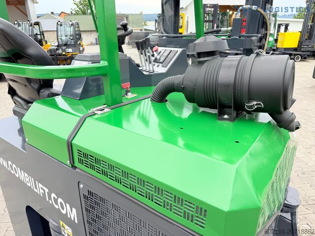 Four-way forklift Combilift CB3000 / TRIPLEX 4900MM / FREE LIFT