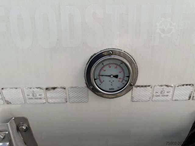 Tàu chở thực phẩm Van Hool FOOD / 39.000L / 3-COMP / INOX / NL-trailer