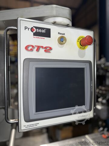 Hat içi tepsi kapatma makinesi. JBT Proseal GT2