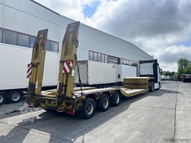 تریلر کم‌ارتفاع نیمه‌کشنده LANGENDORF SATBUE 30/38  3 Achs Tiefbett- Satteltieflader