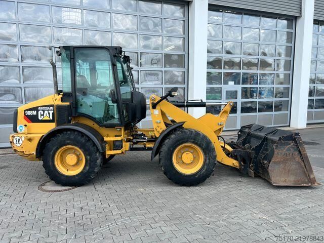 Chargeuse CAT 908M / 3.000h / Gabel / Schaufel