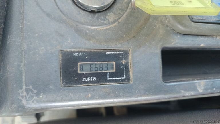 श्रृंखलित खुदाई करनेवाली मशीन Doosan DX300LC