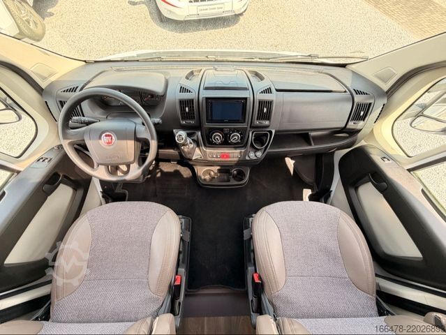 Teilintegriertes Wohnmobil CARADO T 447 *Einzelbetten-Hubbett*