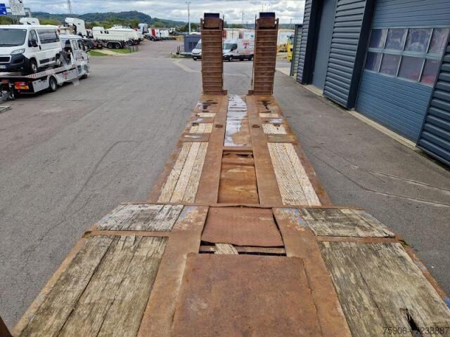 Полуремарке  PORTE ENGINS 4 ESSIEUX