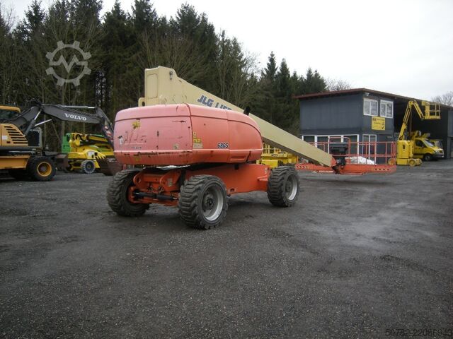 телескопическая стрела JLG 680 S Allrad