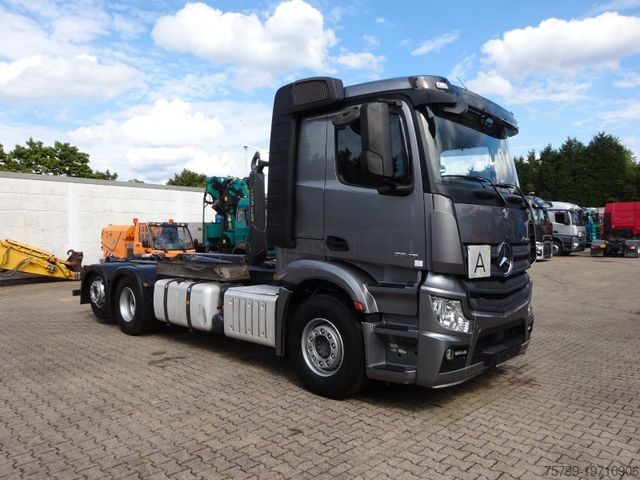 Camion benne à bras amovible MERCEDES-BENZ 2545 Actros MEILLER Abroller +Lift-Lenkachse