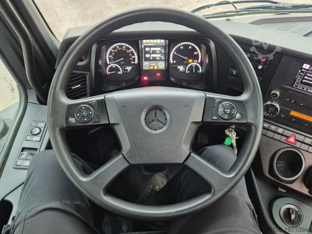 Camião florestal MERCEDES-BENZ TUROX 8x8 Eschlböck Biber 92 Holzhacker / 1.512h