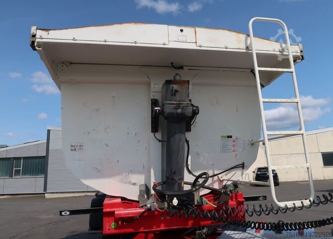 Sklápací náves Schwarzmüller SK Alurundmulde