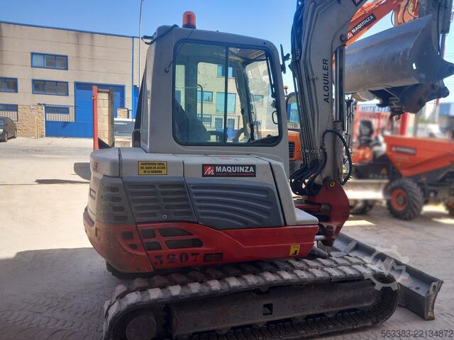 Miniescavatore Takeuchi TB250