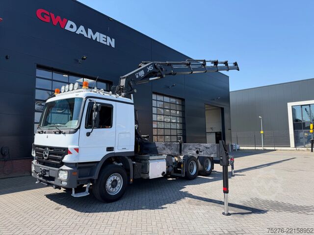 Carga pesada Mercedes-Benz Actros 2655 V8 6x4 Tractor unit Hiab 422-5 Euro 5