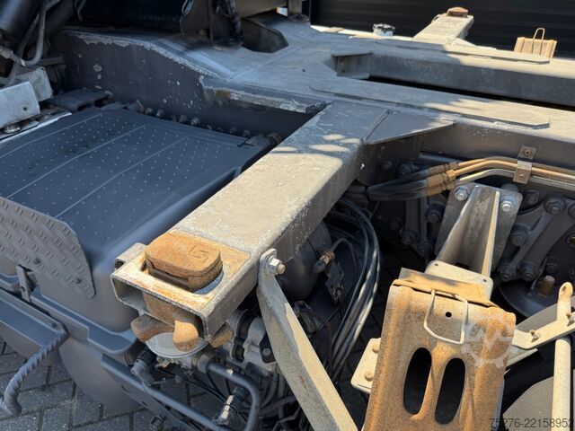 Carga pesada Mercedes-Benz Actros 2655 V8 6x4 Tractor unit Hiab 422-5 Euro 5