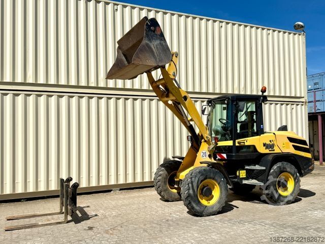 Radlader YANMAR V100 / 2019 BJ / Schaufel + Gabel