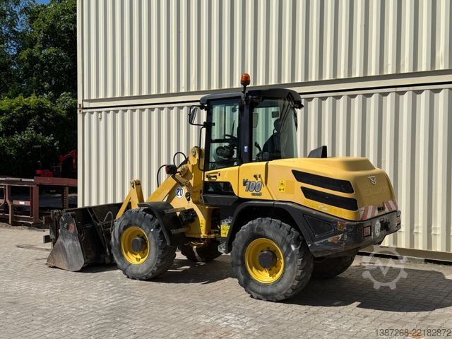 Radlader YANMAR V100 / 2019 BJ / Schaufel + Gabel