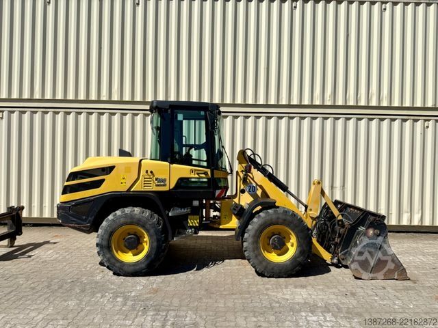 Radlader YANMAR V100 / 2019 BJ / Schaufel + Gabel