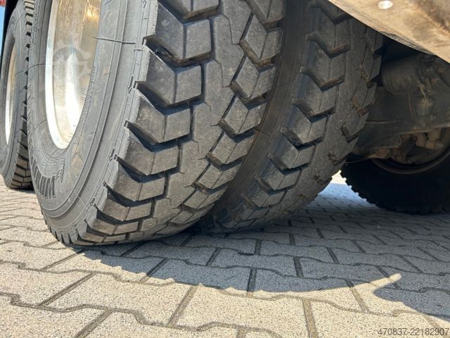Vakuumtankbil SCANIA P 400 / BLATT BLATT / 16.000 Liter