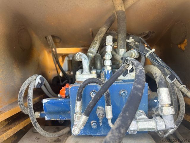 Hjullastare LIEBHERR L 566 T