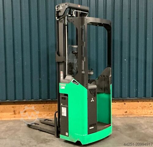 Apilador eléctrico de conductor a bordo Mitsubishi Electric SBR16N2