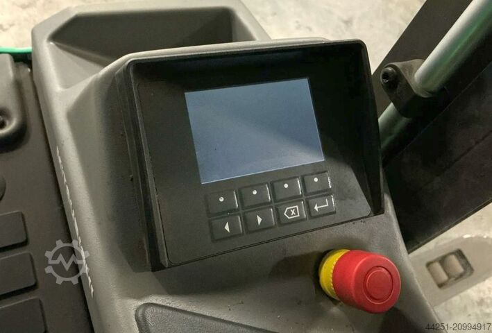 Apilador eléctrico de conductor a bordo Mitsubishi Electric SBR16N2