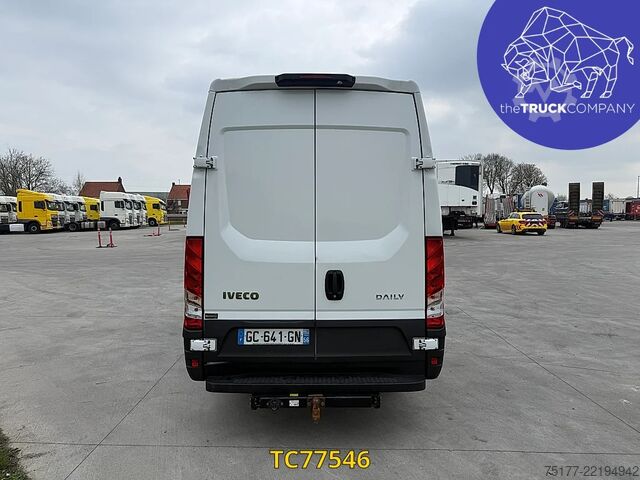 Fourgon tôlé Iveco Daily 35S18V12