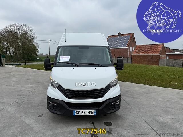 Fourgon tôlé Iveco Daily 35S18V12