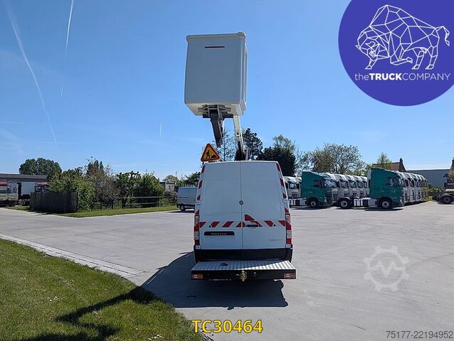 מעלית Renault Master 145.35 nacelle klubb