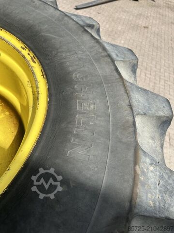 タイヤ付きホイール SET banden 30.5 X LR32 - Nieuw