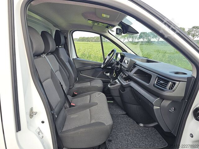 Bestelauto RENAULT TRAFIC 2.0 DCI L2H1 Airco Camera