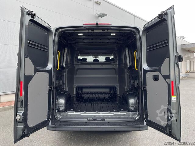 รถตู้ตู้ทึบ MAN TGE 3.180 L3H2 MIXTO 4x4 AUTOM ACC STANDH SITZH