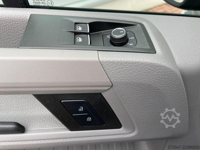 รถตู้ตู้ทึบ MAN TGE 3.180 L3H2 MIXTO 4x4 AUTOM ACC STANDH SITZH