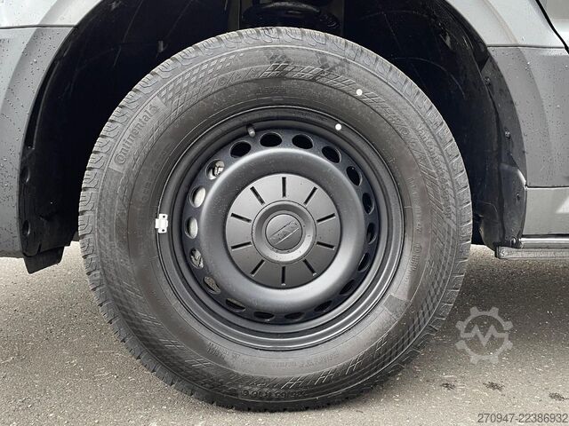 รถตู้ตู้ทึบ MAN TGE 3.180 L3H2 MIXTO 4x4 AUTOM ACC STANDH SITZH