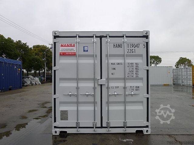 Closed steel container 20' DV Seecontainer in RAL7035 Lichtgrau