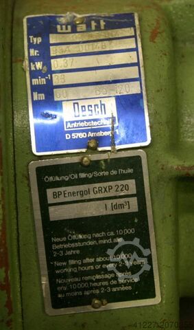 Getriebemotor 0,37 kW 33 U/min Watt HF OKS 71 N 4