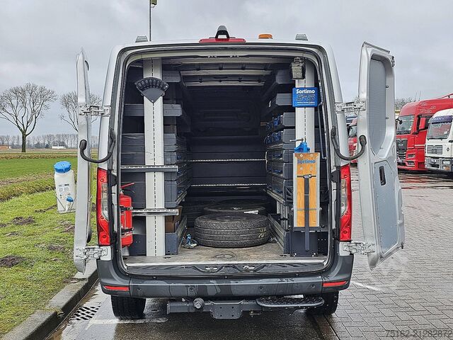 High-roof van MERCEDES-BENZ SPRINTER 317 L1H1 LED Trekhaak!