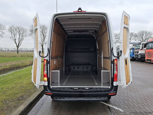 Break cu acoperiș înalt MERCEDES-BENZ SPRINTER 317 L2H2 Mbux RWD Euro6!