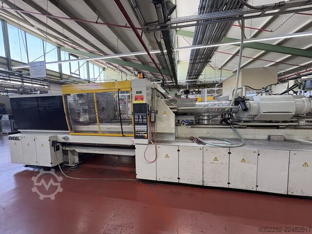 Sprautumótunarvél ENGEL ES 3550/400 HL