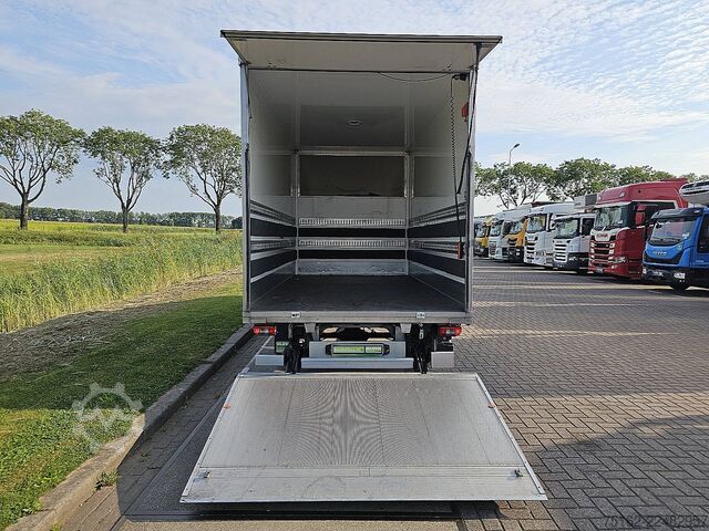 Valixhe MERCEDES-BENZ SPRINTER 317 Bakwagen Laadklep!