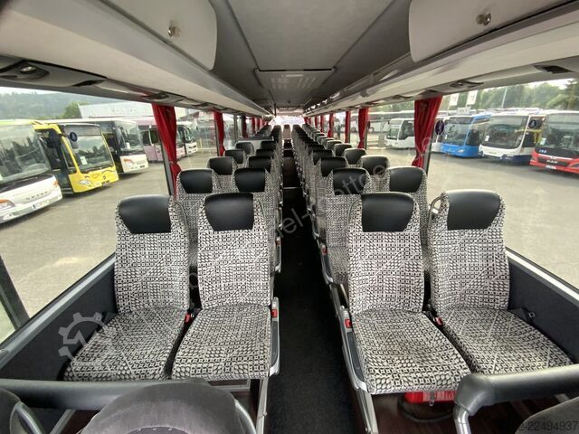 Távolsági autóbusz Setra S 417 UL
