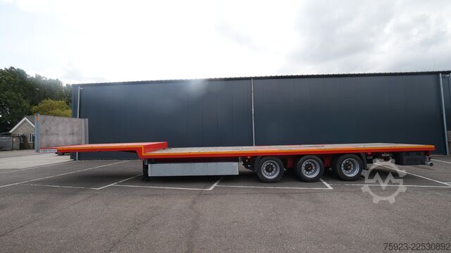 Semi low-loader Reistreyler 3 axle semi low loader unused