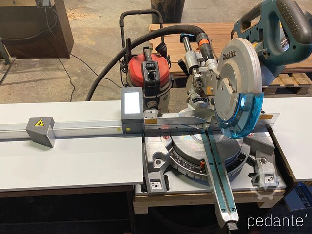 スライド丸ノコ用デジタル長さストッパー Pedante LS-36-U