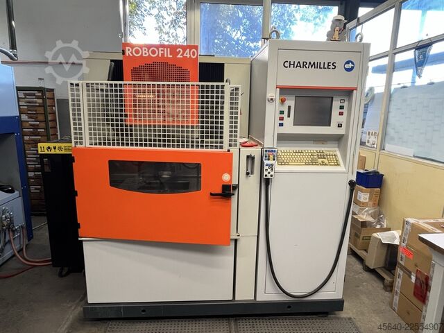 Máquina de corte por fio CHARMILLES Robofil 240