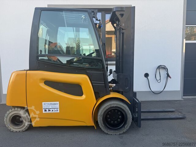 Carrello elevatore Jungheinrich EFG540S