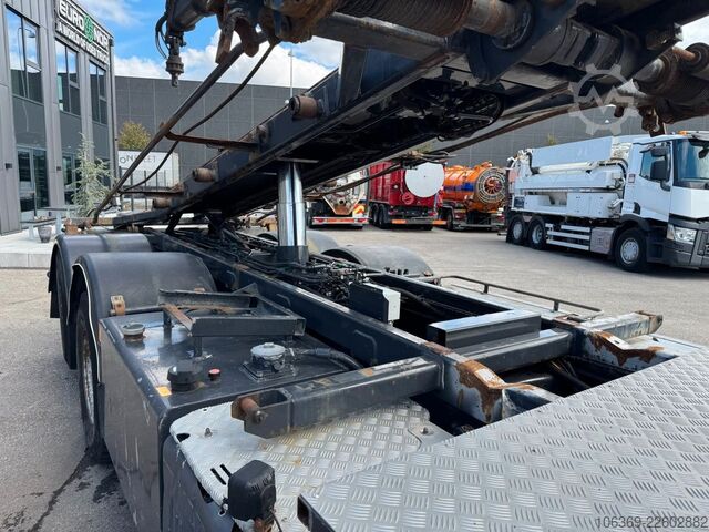 Cần cẩu gắn trên xe tải SCANIA R490 8x2*6 Euro 6 Tipper / Crane HMF 3220 K6