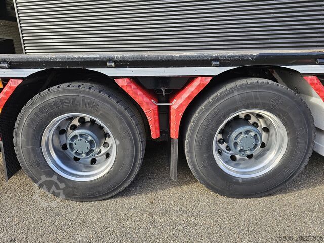 Lasteplattform Volvo FH 16.650 8x4 / HIAB 105 t/m CRANE / KRAN