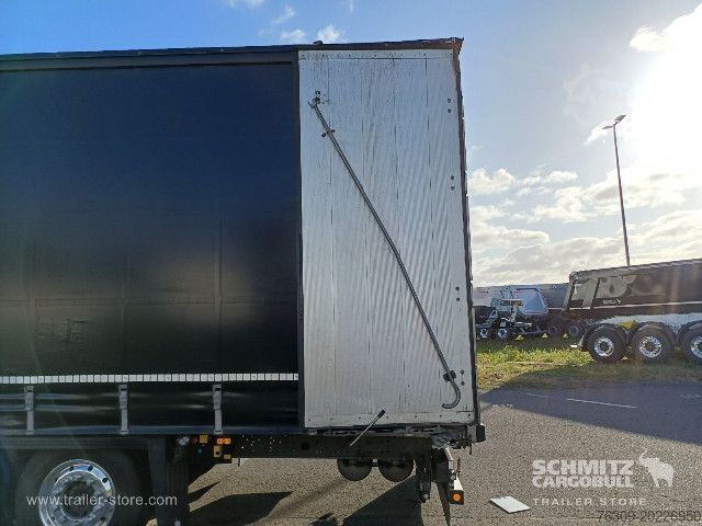 Отворена полуприколка со церада Schmitz Cargobull Curtainsider Mega Getränke