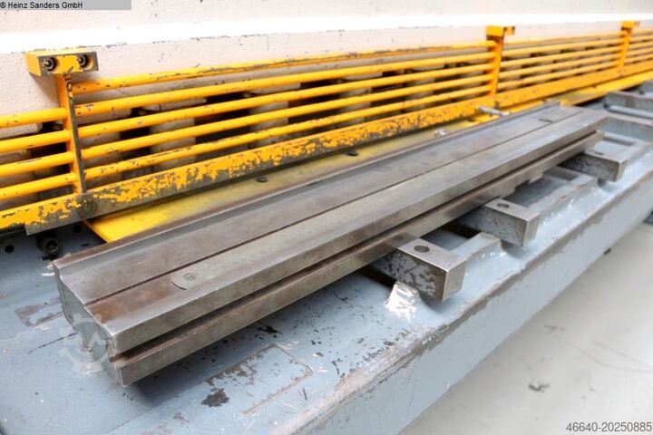 Cisaille guillotine - hydraulique HACO TS 3006