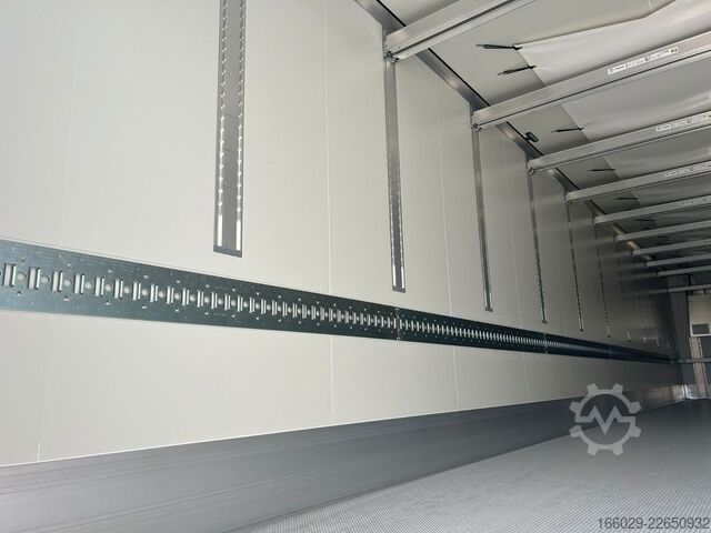 Kælivogna hálfpallhenger KRONE SDR 27 Cool Liner Blumenbreite mit Liftachse